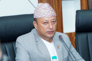 पूर्वमन्त्री दीपक खड्का पक्राउ